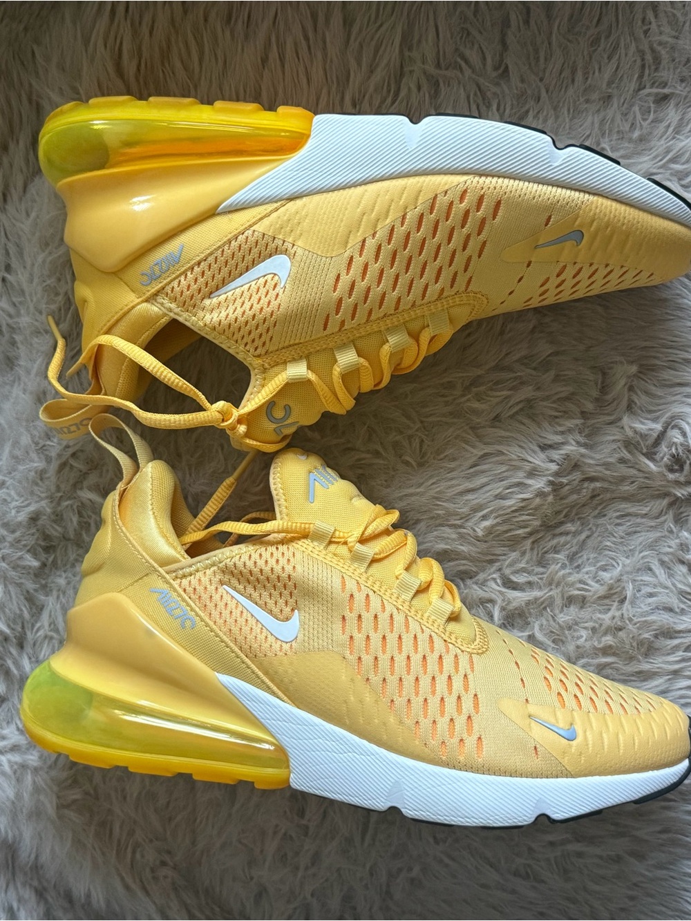 Super Rare Nike Women’s Yellow Air Max 270 - Picture 4 of 9